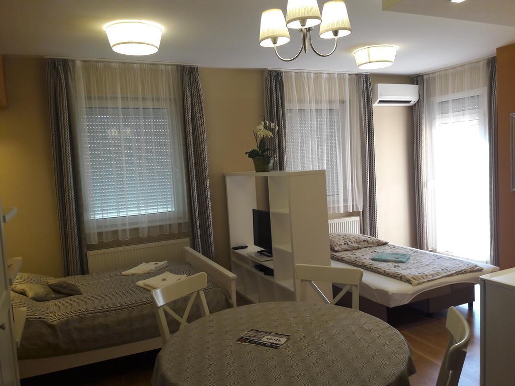Orchidea Apartman Eger Exteriör bild
